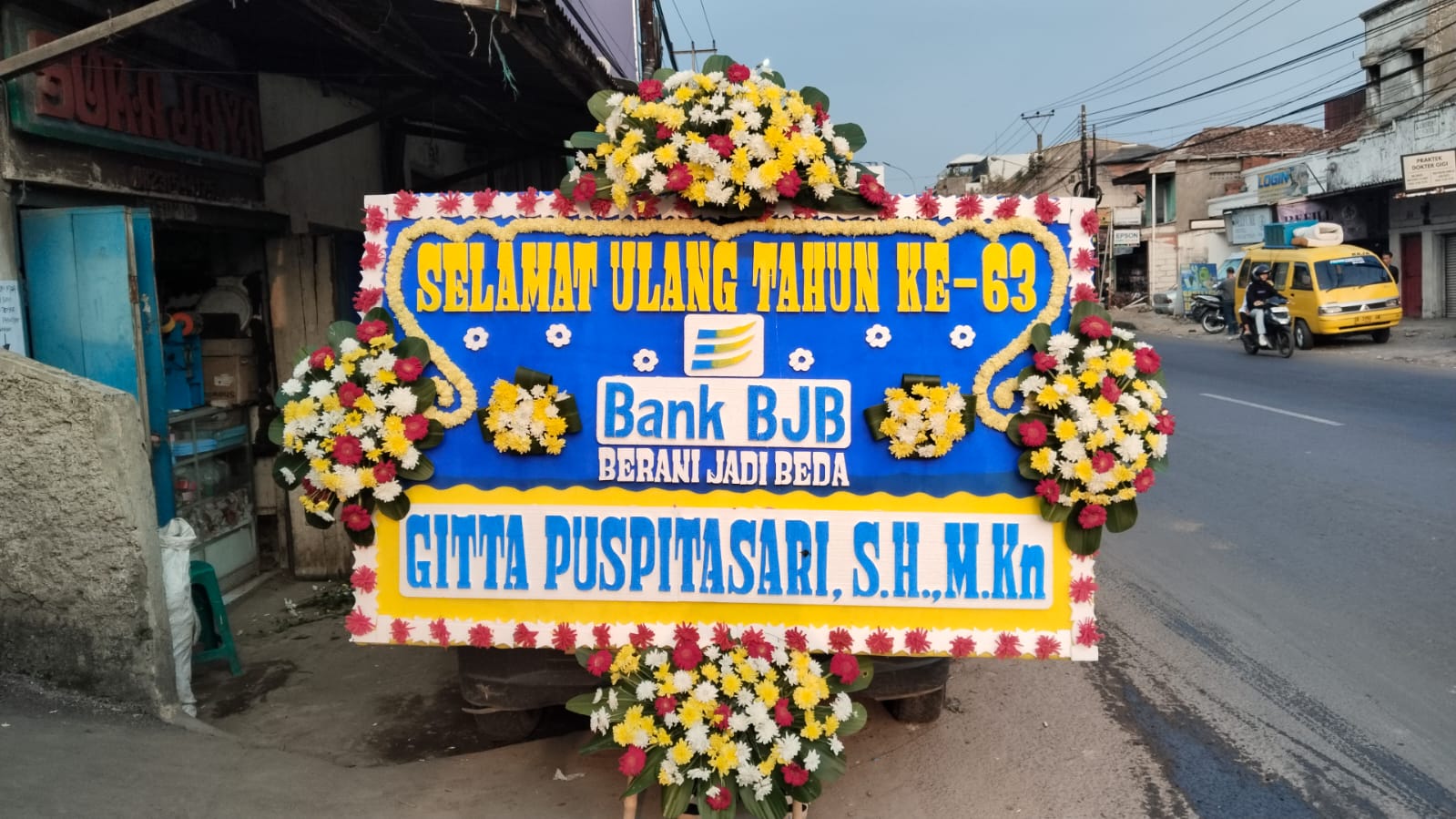 toko-bunga-padalarang