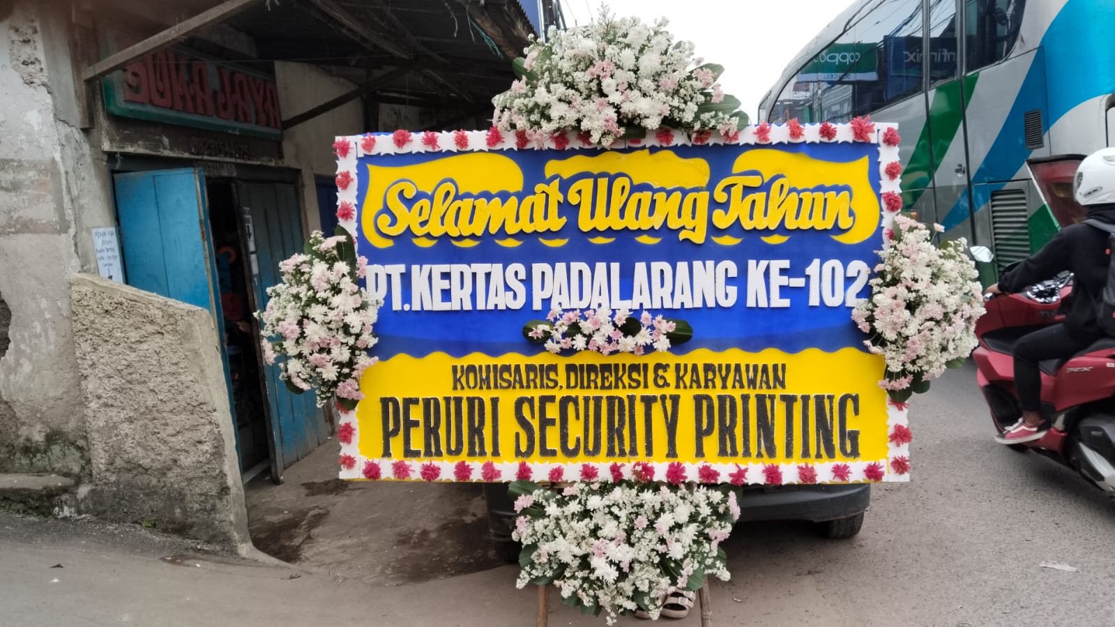 toko-bunga-padalarang